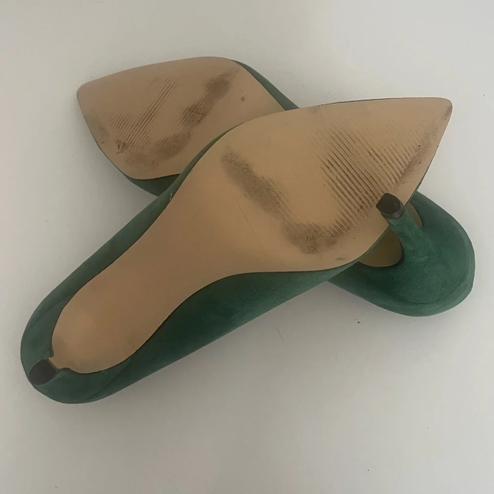 Women’s Pointed Toe Green Suede Pumps